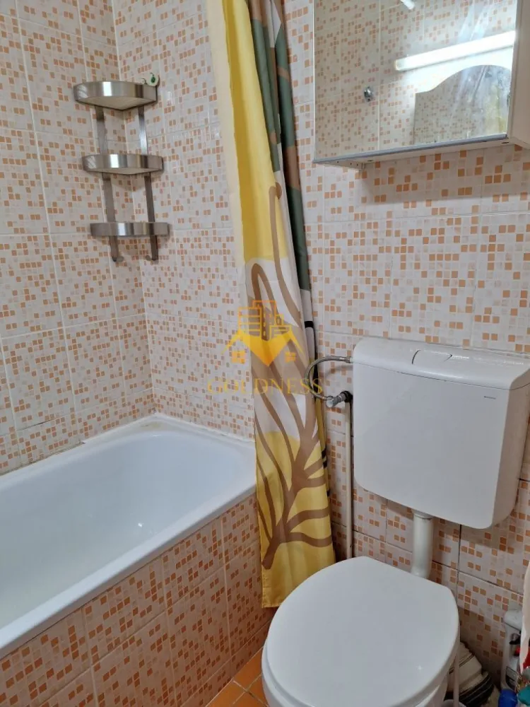 1 camera, Intre Lacuri, Iulius Mall, Aurel Vlaicu, FSEGA,