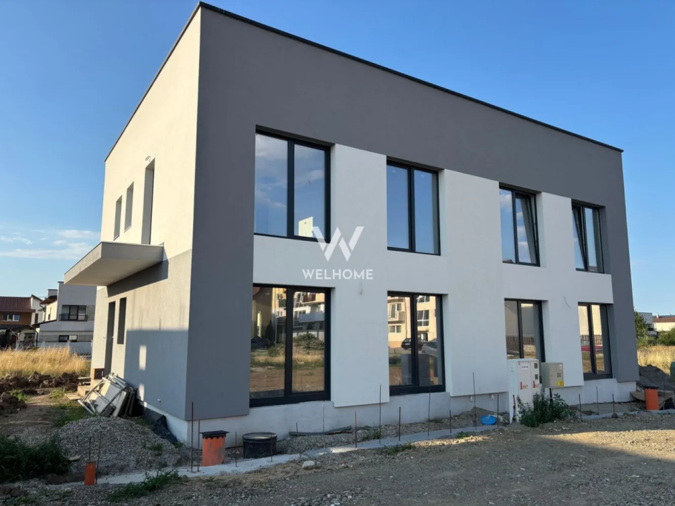 Casa nouă cu 4 camere și curte generoasă – Șelimbăr Triajului