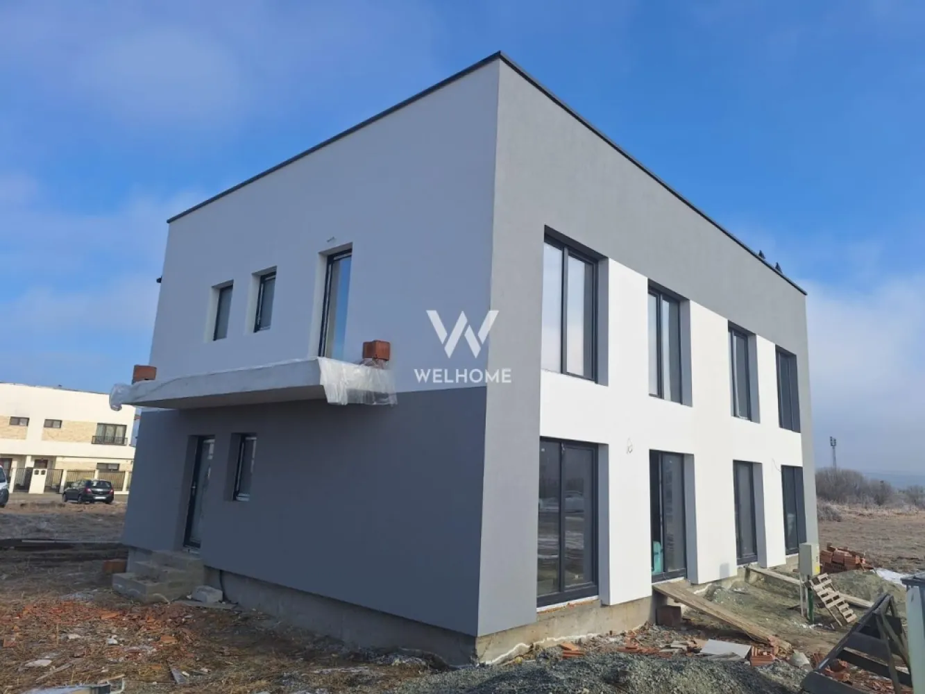 Casa nouă cu 4 camere și curte generoasă – Șelimbăr Triajului