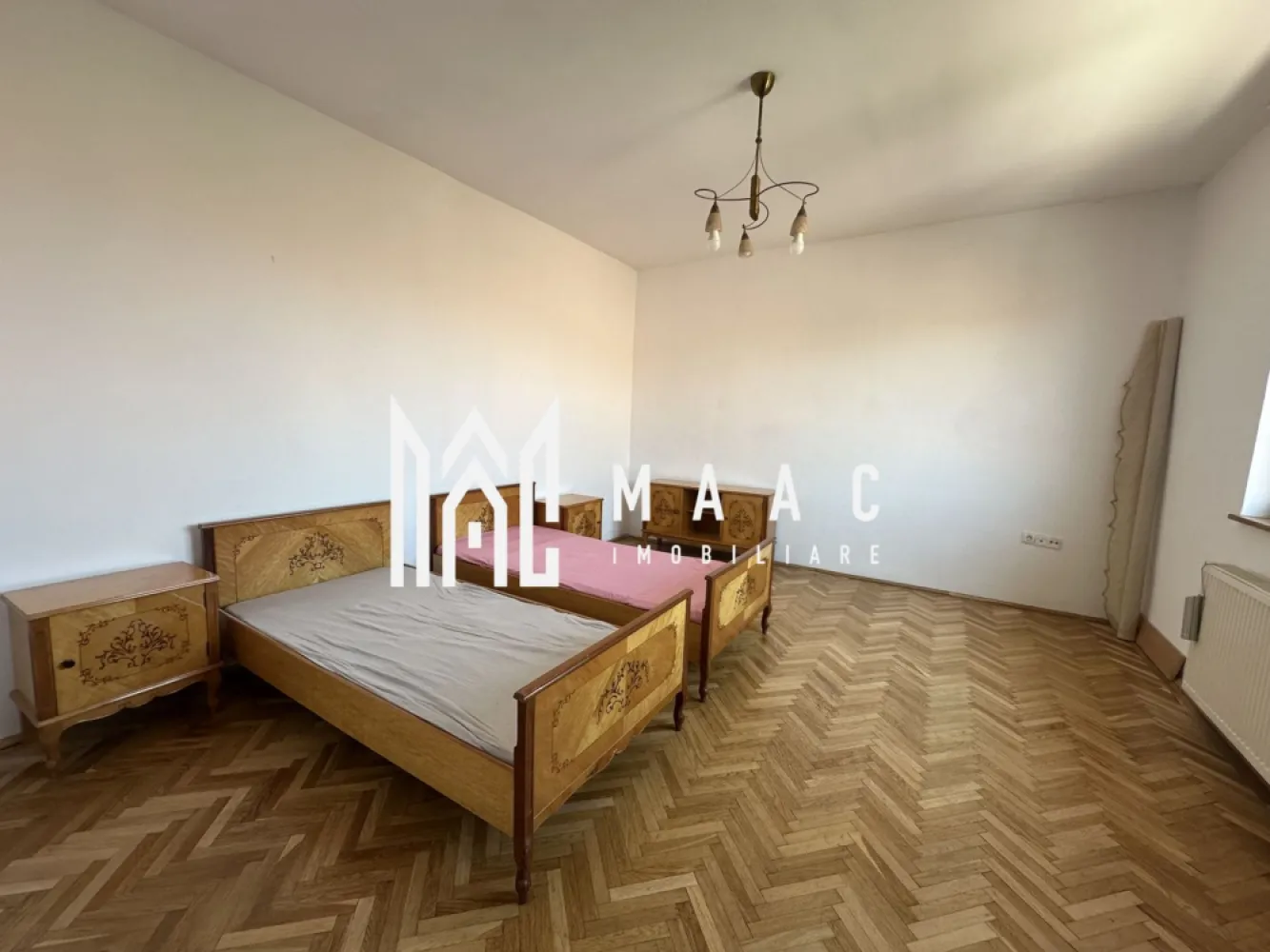 Casa 3 Camere | Curte | 2 Bai | Turnisor - MAAC imobiliare va propune spre închiriere o casa de 3 camere situata în cartierul Turnisor 

Compartimentare: 
Parter: 
Living 
Bucătărie închisă 
Baie 

Etaj; 
Două dormitoare 
Baie 

Caracteristici: 
100MP
Carte de 300 MP
Curte proprie
Zonă liniștită, potrivită pentru familii
Acces facil către magazine, școli, mijloace de transport și alte puncte de interes

Pentru mai multe informații si programarea unei vizionari sa ne contactați menționând ID-ul proprietății: CP3187740.