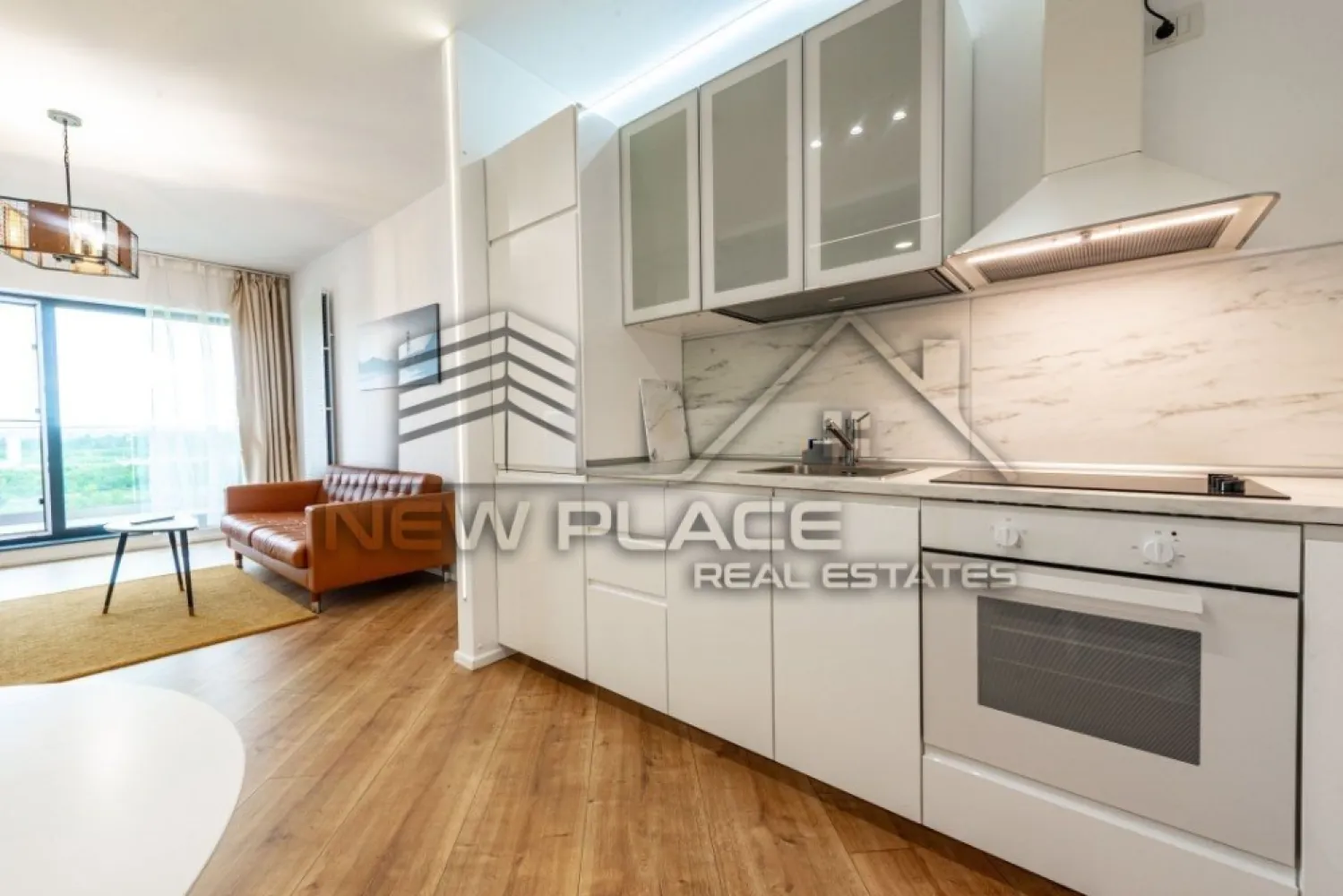 4City North | Apartament deosebit | OMV Pipera | LUX - New Place Real Estate Company va propune spre inchiriere un apartament intr-un ansamblu rezidential nou - 4City North, cu o arhitectura moderna si eleganta, cu spatii verzi si gradini private - o curte interioara splendida, extrem de generoasa si sigura, loc de joaca si de plimbare, cu finisaje de top si o calitate excelenta a constructiei.

Apartamentul are o suprafata de 62.67 mp si este compus din: living, bucatarie, dormitor, baie si balcon.

Apartamentul dispune de un loc de parcare disponibil in parcarea supraterana a Ansamblului.

Ansamblul 4City va propune o evadare din aglomeratia Bucurestiului intr-un loc in care confortul si siguranta se disting, in armonie cu vibratia nebuna a capitalei.

Finisajele si dotarile sunt de cea mai buna calitate si anume:
- Centrala termica proprie;
- Unitate aer conditionat;
- Parchet laminat (grosime 8 mm) in living si dormitoare;
- Gresie si faianta premium in bai, bucatarii si holuri;
- Obiecte sanitare premium;
- Tamplarie exterioara termopan PVC;
- Lifturi silentioase premium;
- Interfon;
- Contoare individuale pentru utilitati.

Ansamblul 4City dispune de o localizare excelenta, fiind situat in Nordul Bucurestiului - Pipera, la cativa pasi de Lacul Saulei, in inima cartierului de business, intr-o zona linistita si sigura, cu acces direct la mall, benzinarii, gym, restaurant, scoli si gradinite.

Pentru mai multe detalii sau oferte similare, nu ezitati sa ne contactati.

Aceasta oferta apartine New Place Real Estate Company.
