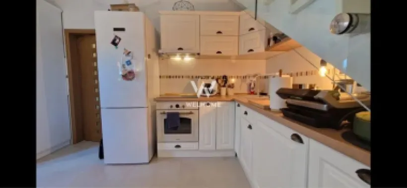 Casă de închiriat cu terasă și curte, gata de mutat – Arhitecților