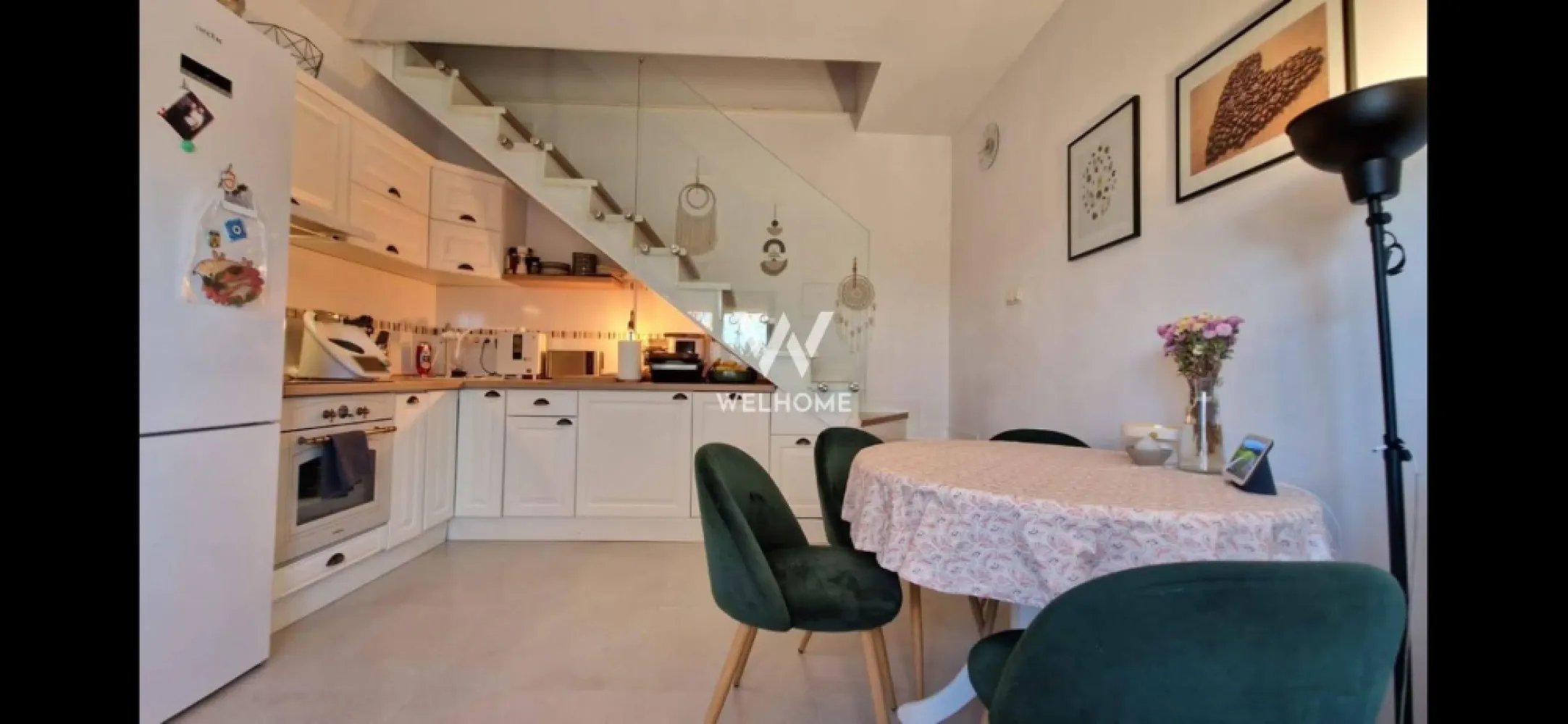 Casă de închiriat cu terasă și curte, gata de mutat – Arhitecților