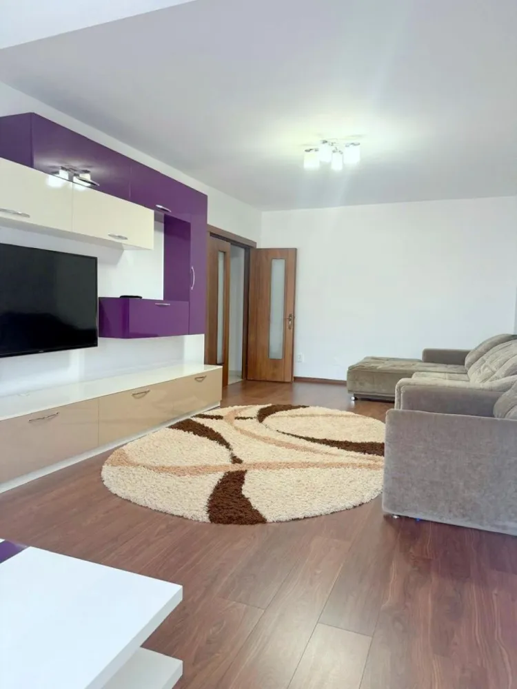 Apartament modern cu 2 camere de închiriat - IC Frimu – LIDL - Dacă îți dorești un apartament spațios, luminos și complet pregătit pentru mutare, această ofertă poate fi alegerea ideală.

Situat în zona IC Frimu – LIDL, pe strada Tecuci, în imediata apropiere a complexului Central Park, apartamentul se află la etajul 5 al unui imobil construit în 2009 și oferă o suprafață generoasă de 70 mp.

Locuința este complet mobilată și utilată, amenajată într-un stil modern și beneficiază de:
-2 camere spațioase
- Centrală termică proprie
- Aer condiționat
-Mobilier modern
- Electrocasnice complete
- Spații luminoase și bine compartimentate

 Zonă excelentă, cu acces rapid către magazine, mijloace de transport, școli, restaurante și toate facilitățile urbane.

Chirie: 550 Euro/lună

La semnarea contractului se achită:
• prima lună de chirie;
• garanția, în valoare de o chirie;
• comisionul agenției imobiliare.

Pentru informații suplimentare și programarea unei vizionări: Liliana Ene – MAG INVEST - 0746 252 252

MAG INVEST – Partenerul tău în decizii imobiliare inteligente.