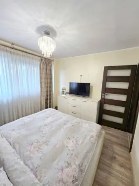 Apartament 2 camere decomandat de vânzare – Mazepa – 57 mp