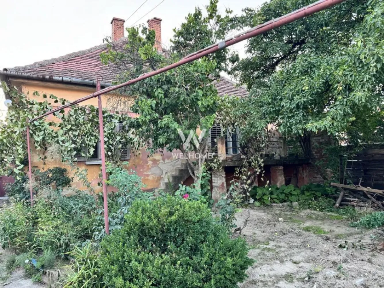 Casă ideală pentru renovare și personalizare, în cartierul Terezian