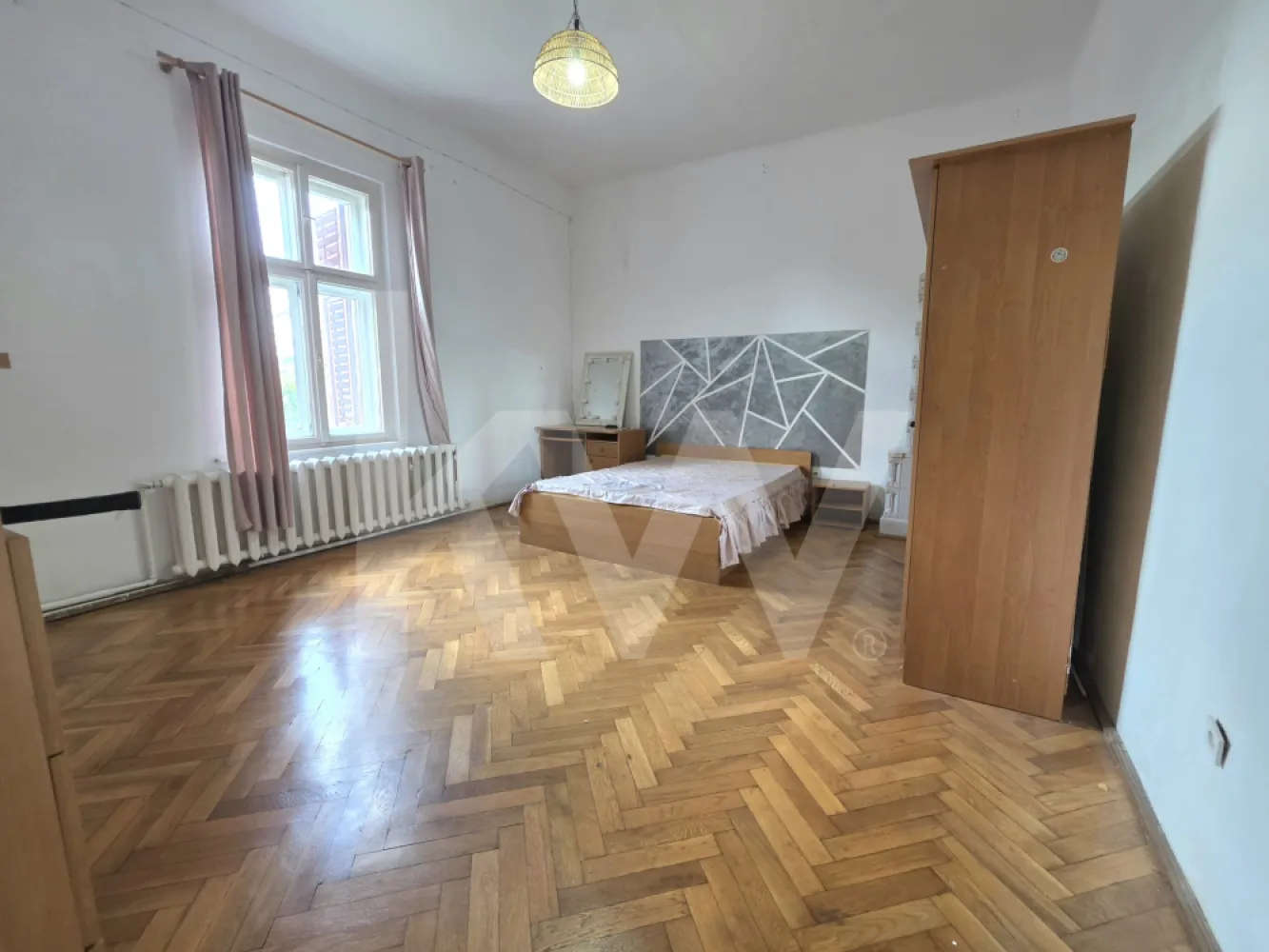 Casa cu gradina de vanzare Medias curte comuna
