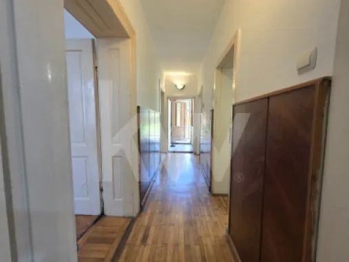 Casa cu gradina de vanzare Medias curte comuna