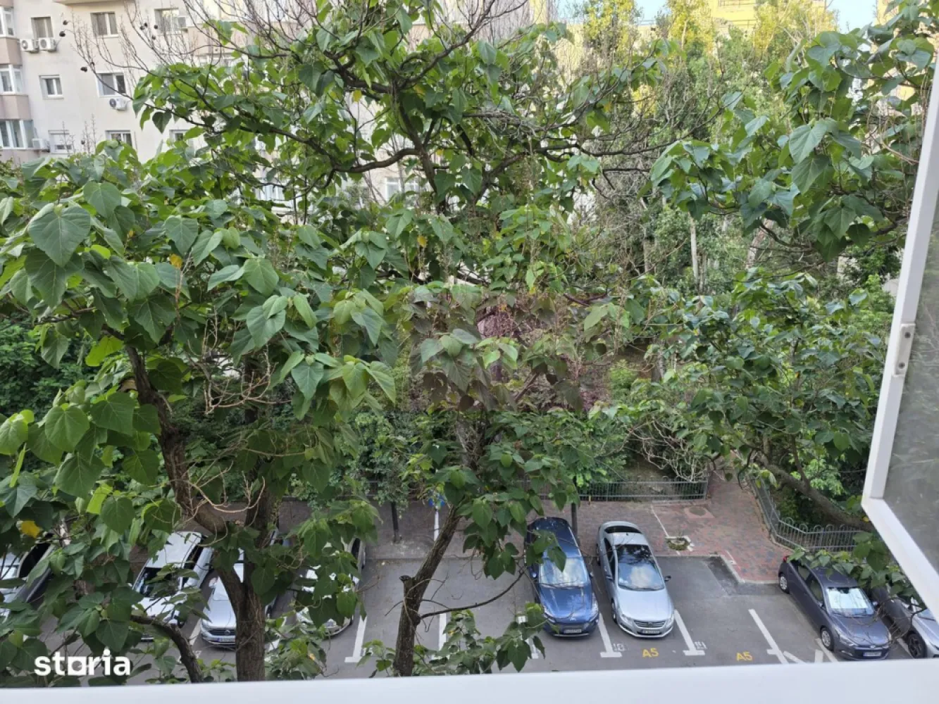 Garsonieră, metrou Piata Muncii, 42 mp utili, etaj 4/8