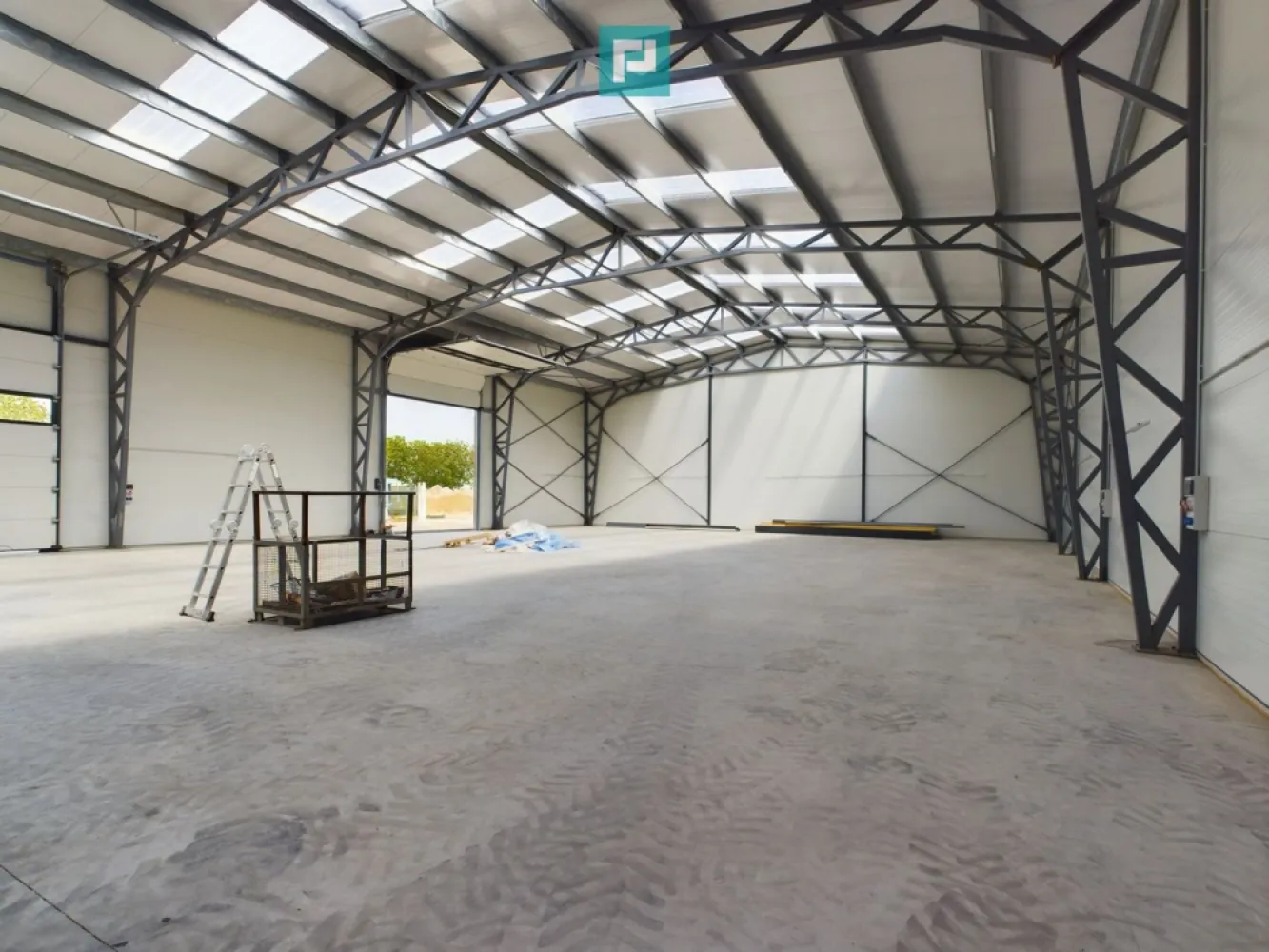 Hală nouă în zona industrială Giarmata