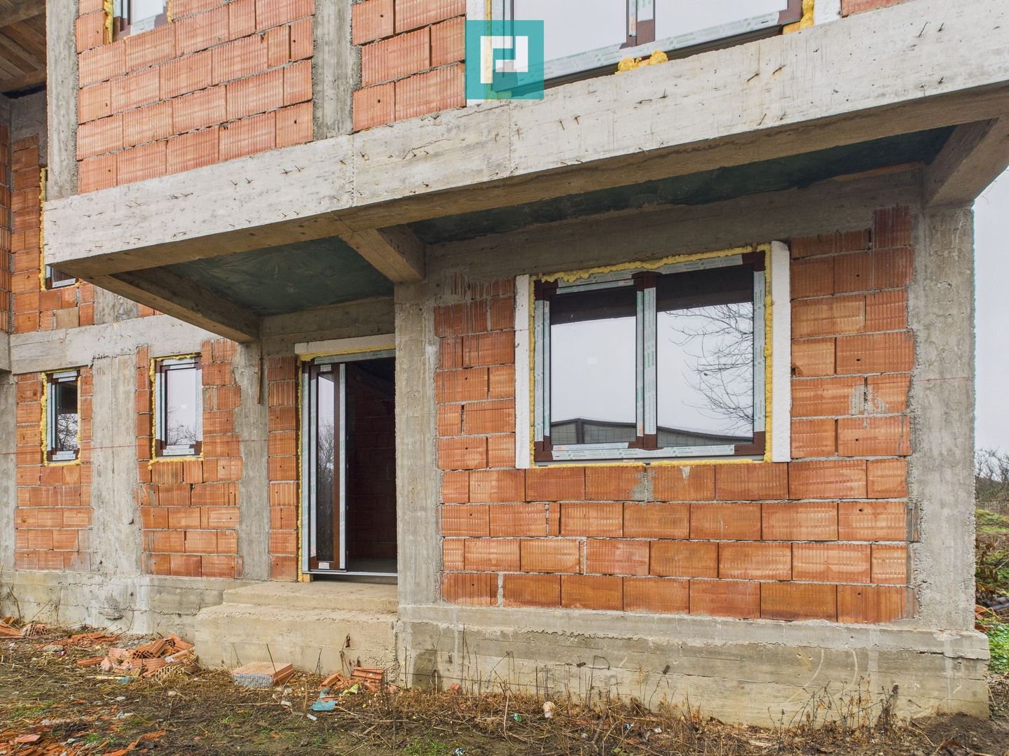 Duplex solid 120 mp, intimitate și calm in Chisoda