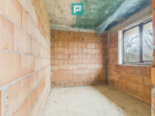 Duplex solid 120 mp, intimitate și calm in Chisoda