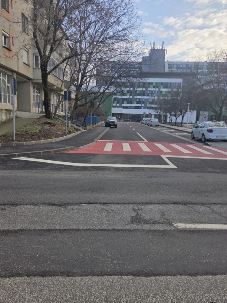 Apartament 2 camere decomandat-zona Spitalul Judetean-139.500 euro neg