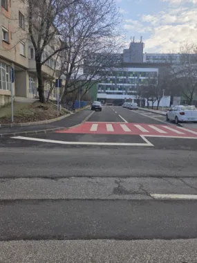 Apartament 2 camere decomandat-zona Spitalul Judetean-139.500 euro neg