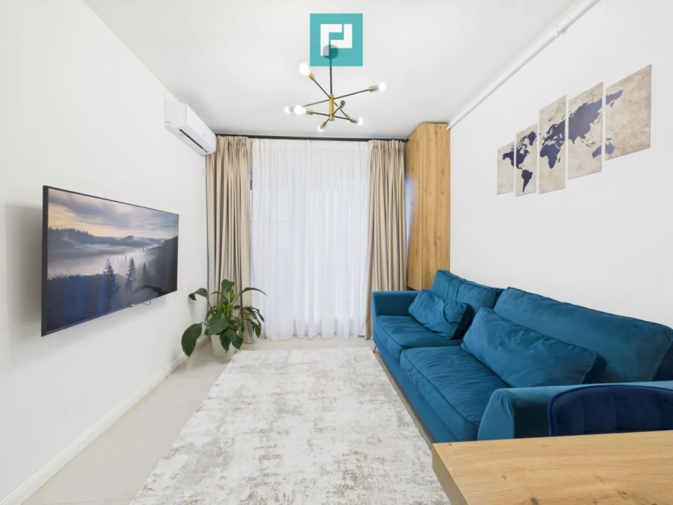 Apartament cu priveliște panoramică Pipera - Apartament cu priveliște panoramică Pipera Descoperă un studio dublu modern situat în complexul Ambiance Residence Pipera, perfect pentru cei care caută un spațiu luminos, complet mobilat și cu o priveliște panoramică. Cu o suprafață utilă de 36,3 mp și un balcon generos de 6 mp, acest apartament îmbină designul contemporan cu funcționalitatea, oferind un confort ideal pentru o persoană activă sau un cuplu. Compartimentarea este eficientă și echilibrată: Hol de acces, Bucătărie complet utilată în plan deschis cu livingul, Nișă de dormit separată, Baie dotată cu cadă, Balcon cu vedere panoramică, ideal pentru relaxare. Finisajele moderne, mobilierul nou și atenția la detalii transformă acest studio într-o locuință primitoare și ușor de întreținut. Complexul Ambiance Residence este cunoscut pentru poziționarea excelentă, liniștea zonei și accesul rapid către zona de birouri din Pipera, Promenada Mall, Șoseaua Nordului și A3. - Locație: Ambiance Residence, Pipera - Suprafață utilă: 36,3 mp + balcon 6 mp - Etaj: 6 - Disponibil: imediat - Se închiriază complet mobilat și utilat Un apartament cochet, cu un aer modern și o priveliște care te cucerește de la prima vizionare. Sună acum! Consultant imobiliar PropertyLab Lavinia Paraschiv 0730873990 lavinia.paraschiv@propertylab.ro CP2895444 }}