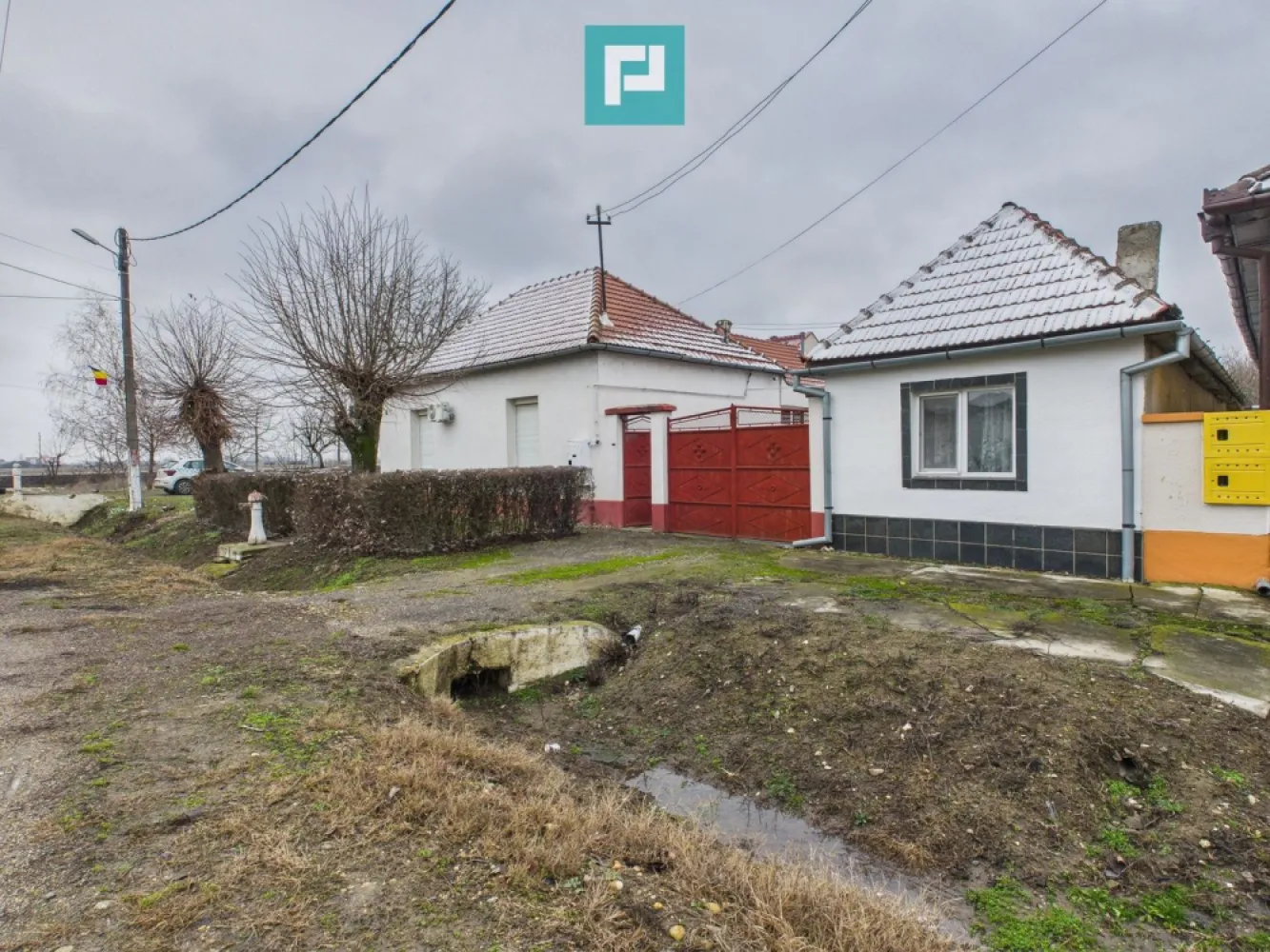 Casă cu 2 corpuri și 5 camere în Livada