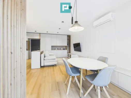 Apartament spațios, vedere și facilități premium