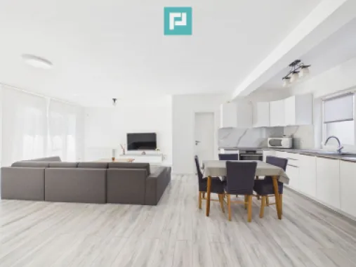 Casă înșiruită în Via Carmina- Vladmirescu