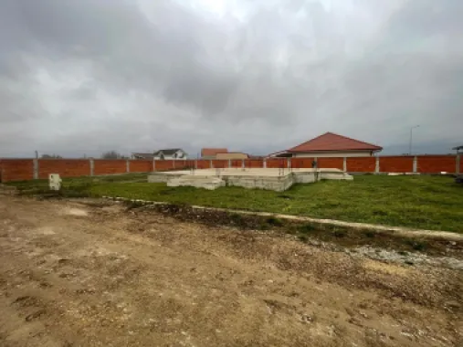 Teren intravilan, fundatie proiect casa, gard si utilitati-Zona Cheriu