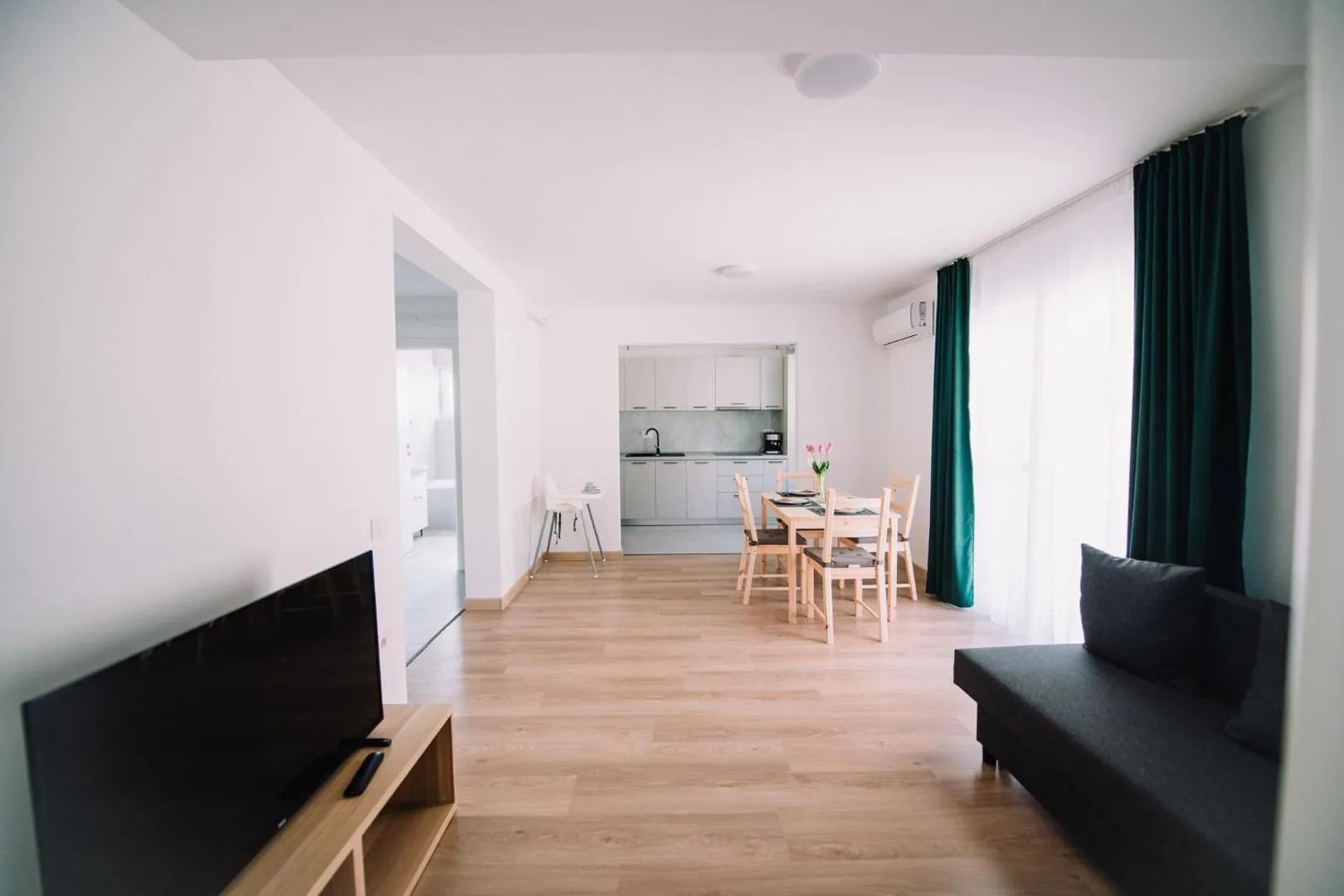 Ap cu 2 camere la cheie, mobilat/utilat + parcare inclusă-105.000 euro