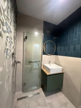 Casă parter, luminoasă, – vizavi de Spitalul Județean-387.000 EURO neg