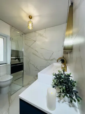 Casă parter, luminoasă, – vizavi de Spitalul Județean-387.000 EURO neg