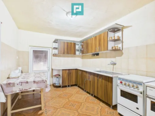 Casă cu 4 camere în Nădab