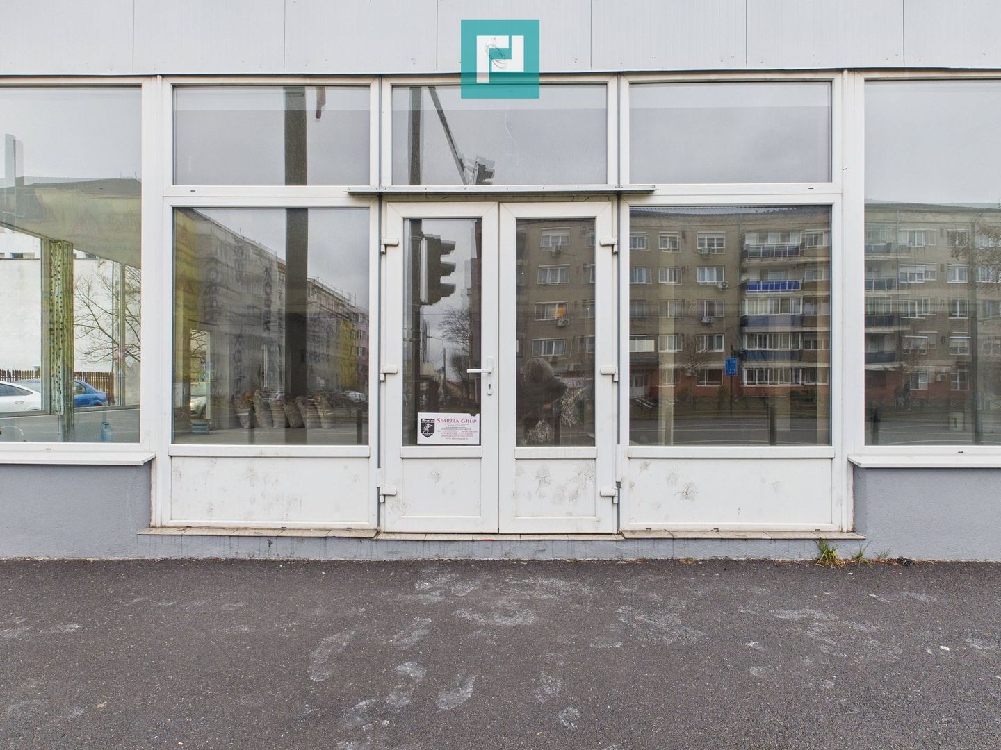 Spațiu comercial 200mp + 90mp mansarda - Cantemir