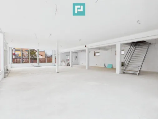 Spațiu comercial 200mp + 90mp mansarda - Cantemir