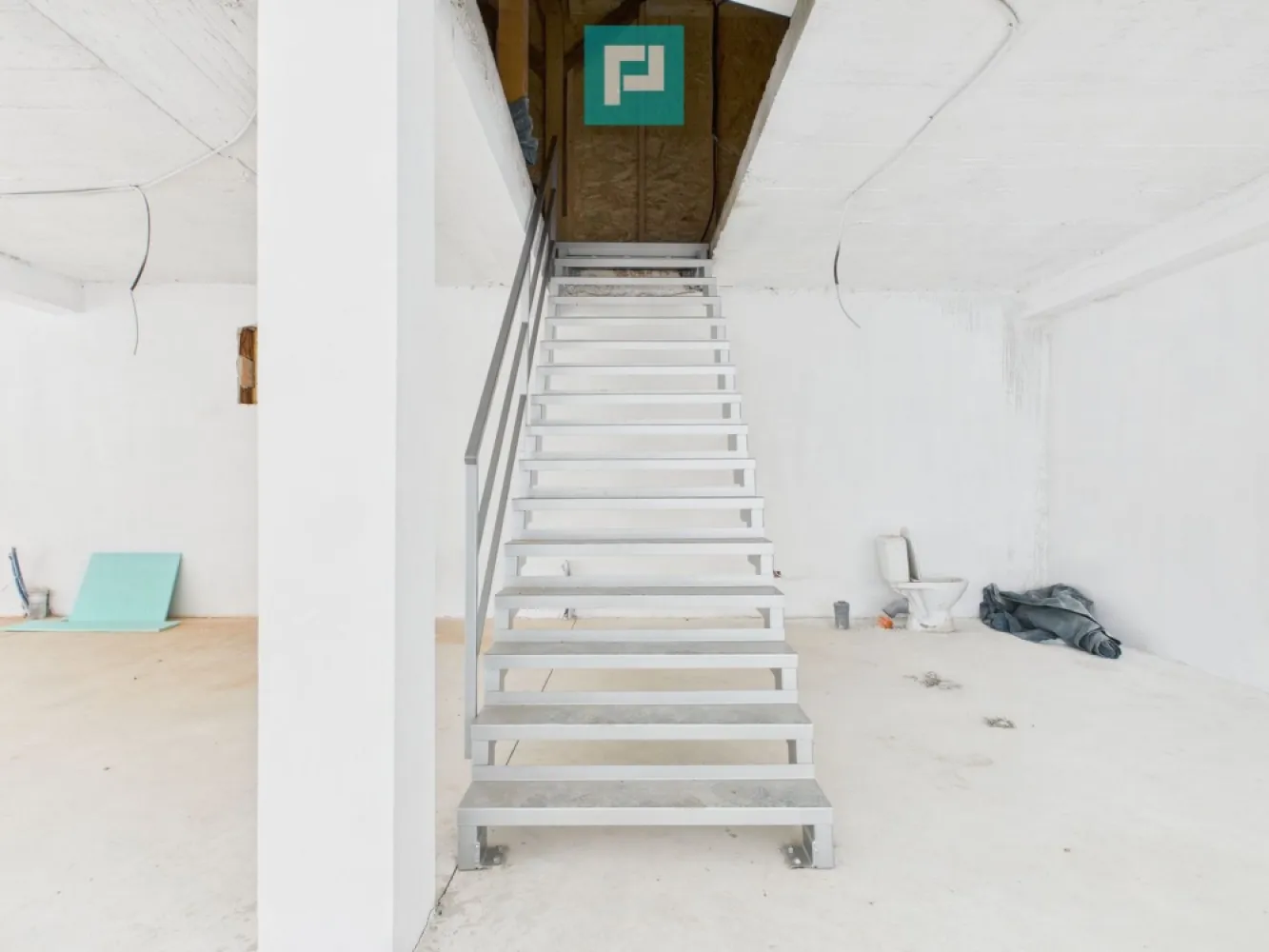 Spațiu comercial 200mp + 90mp mansarda - Cantemir