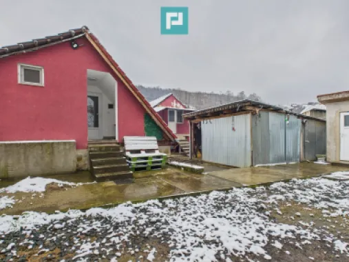 Casă individuală în Lipova