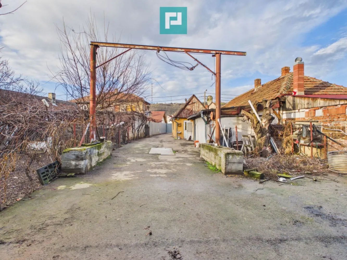 Casă 70mp + Hală 100mp, Str. Navigatorilor, Oradea