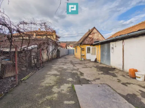 Casă 70mp + Hală 100mp, Str. Navigatorilor, Oradea