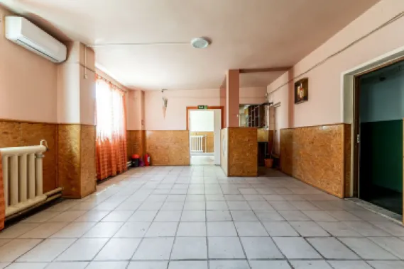 Casă individuală cu potențial comercial excelent in cartierul Vlaicu