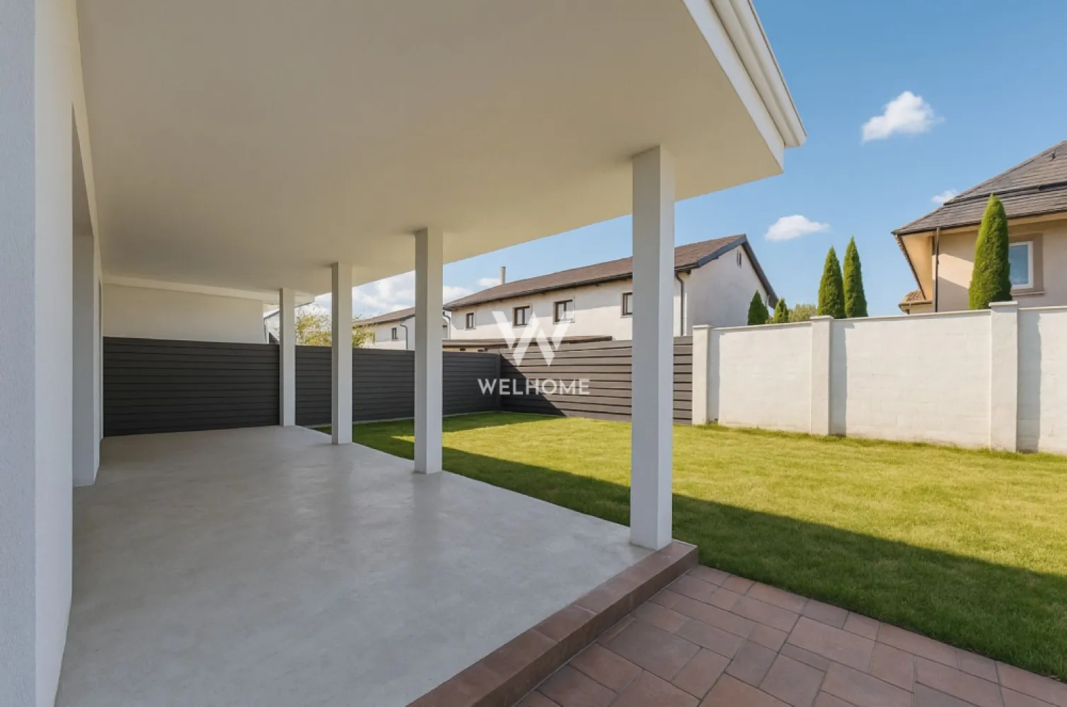 Casa 4 camere, teren 420 mp - NOU - Sibiu, Selimbar - Casa noua 4 camere, 2 bai - Selimbar, Sibiu - spatiu si confort pentru familie La 10 minute de centrele comerciale, aproape de scoala si Primarie - strada asfaltata, iluminata Casa individuala cu parter si etaj + pod, cca 120 mp, teren 420 mp La Parter - hol acces, baie, spatiu tehnic si depozitare, bucatarie open space cu living si acces pe o terasa generoasa acoperita. La cerere se poate separa bucataria. La Etaj sunt 3 dormitoare, hol si baie Pod - spatiu depozitare sau poate fi adaptat - prevazut cu 2 geamuri tip iluminator si instalatie electrica. La etaj este placa de beton izolata cu polistiren extrudat pentru o izolare termica si fonica intre etaje. Casa se preda la interior la stadiu de ALB: pereti finisati cu lavabila, centrala termica, incalzire in pardoseala, termostate in fiecare incapere, instalatii sanitare si electrice pe pozitie, geamuri termopan 5 camere, 3 foi de sticla Exterior casa la CHEIE: izolatie polistiren 10cm, decorativa, pervaze geamuri, alimentare pentru camere de supraveghere si alarma, poarta acces pietonal si auto, curte pavata cale acces pietonal si parcare auto. Termen predare - fine an 2025 Pret : 255.000 euro }}