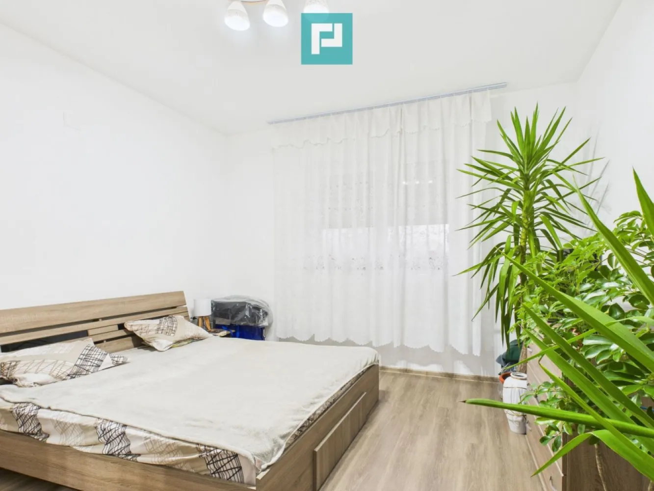 Casă cu 2 corpuri și 3 camere în Nădab