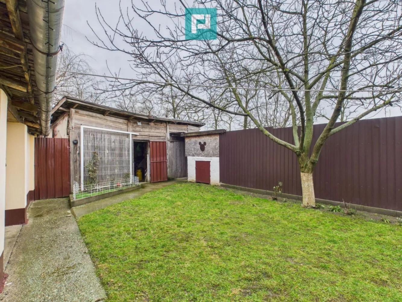 Casă cu 2 corpuri și 3 camere în Nădab