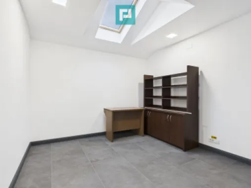 Spații Birouri Noi 2025, Nufărul, Parcare