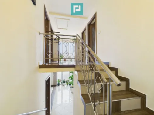 Vilă elegantă cu etaj în Zădăreni