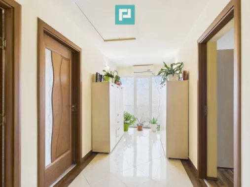 Vilă elegantă cu etaj în Zădăreni