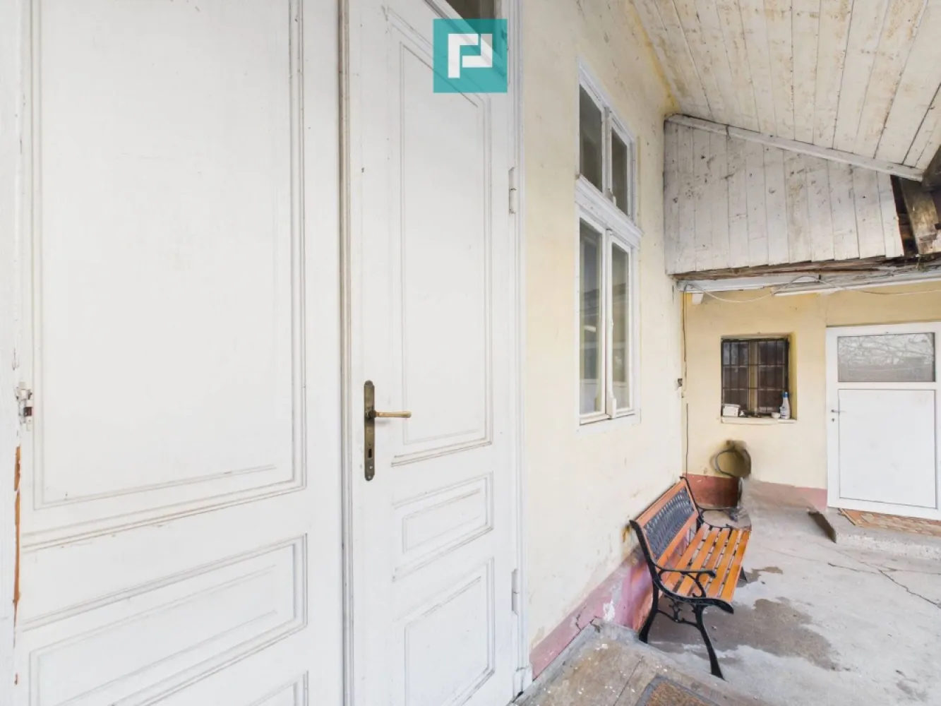 Casă individuală cu anexă în Vaicu