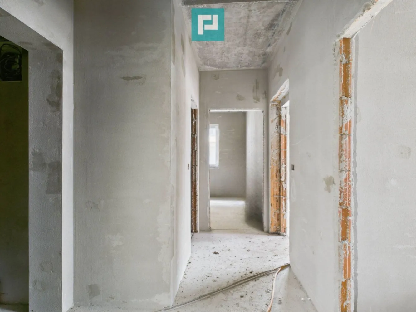 Apartament 3 camere cu curte proprie în Giroc