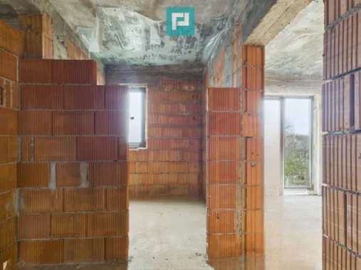 Duplex confortabil și retras în Chisoda