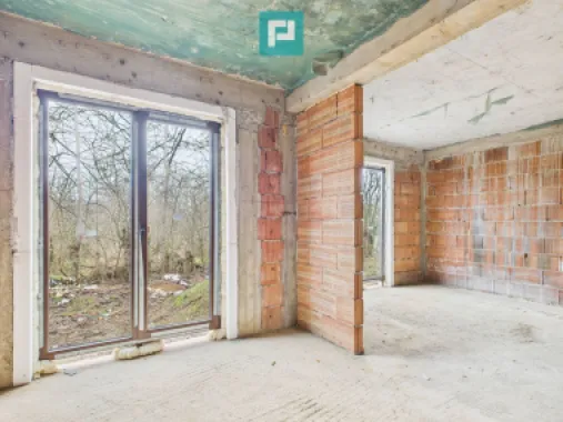 Duplex confortabil și retras în Chisoda