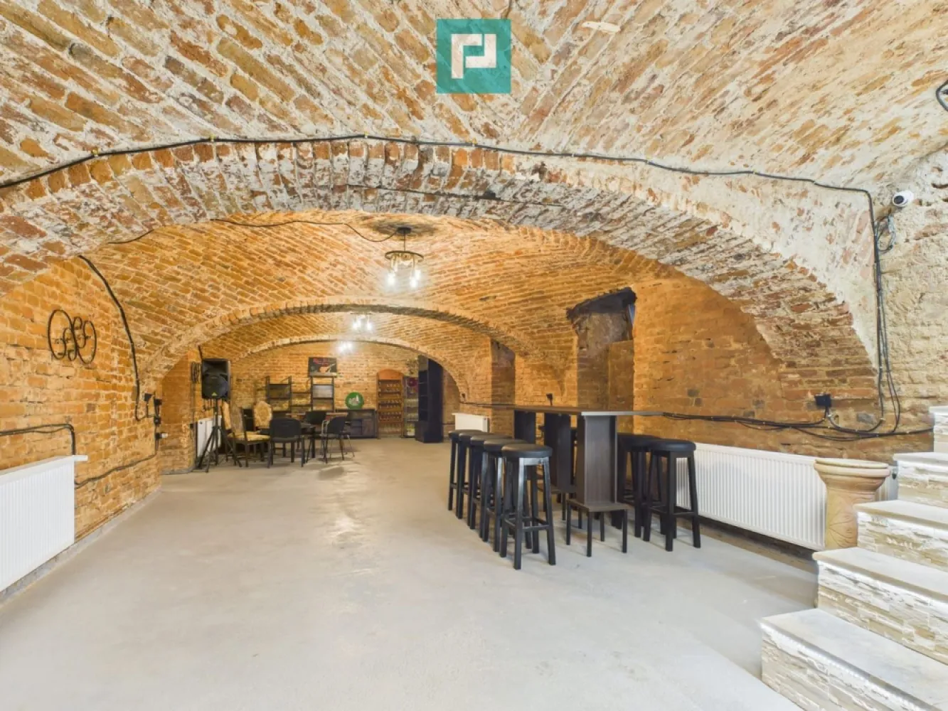 Eleganță subterană - pivniță exclusivistă Arad