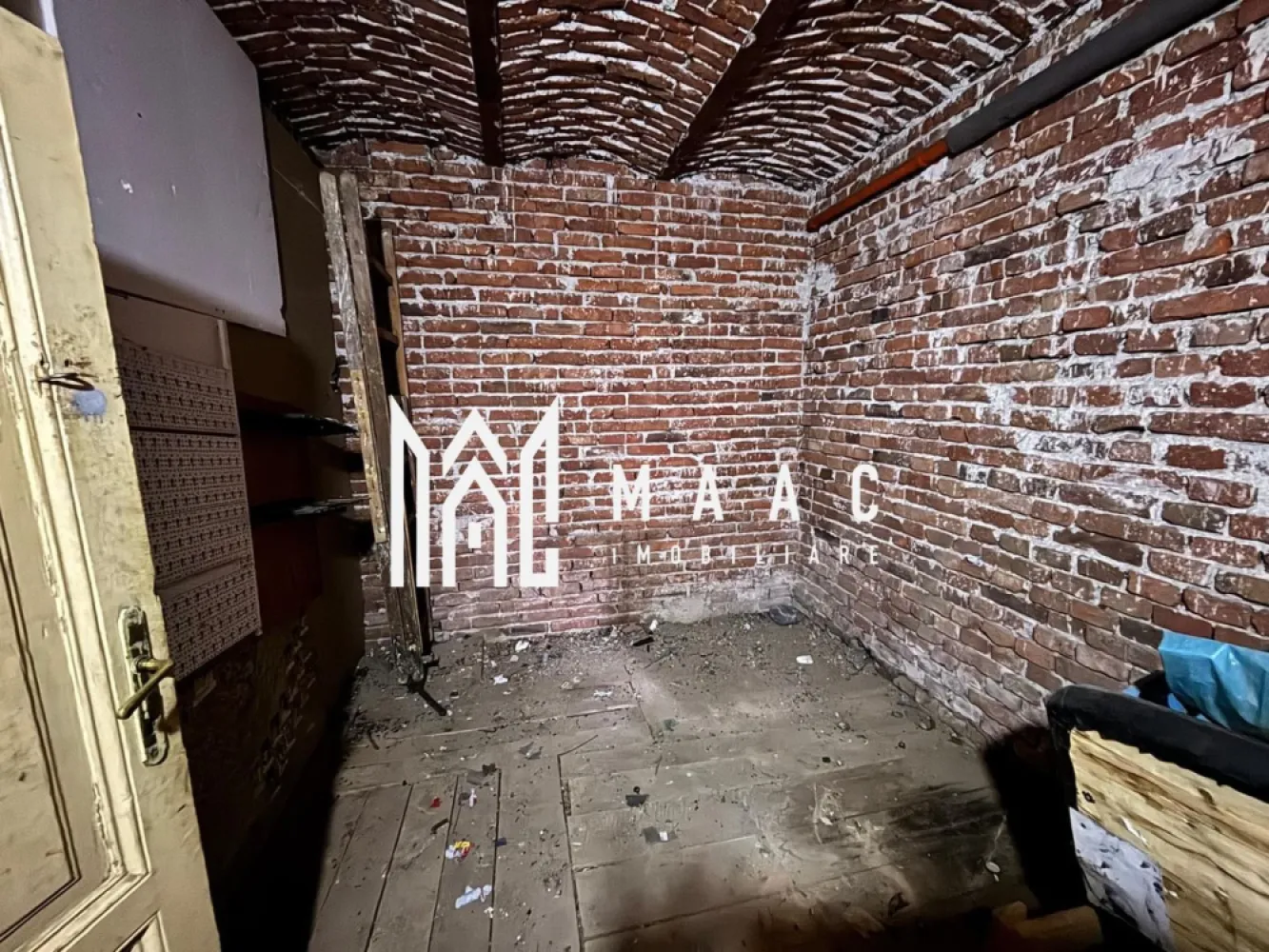 Apartament 4 camere | Etaj 1 | Curte comuna | 114 MPU | Ultracentral