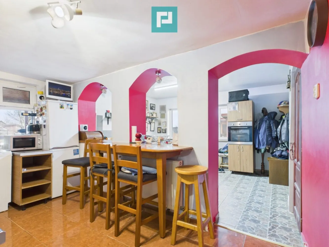 Casă frumoasă la Iratoș la preț bun