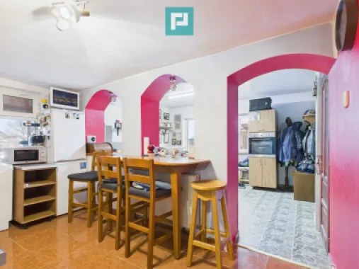 Casă frumoasă la Iratoș la preț bun