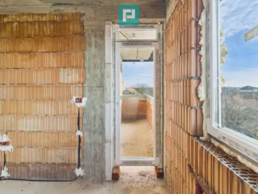 Penthouse cu terasă generoasă, în centrul Chișodei