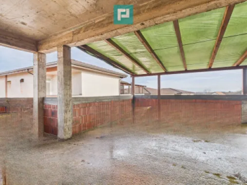 Penthouse cu terasă generoasă, în centrul Chișodei